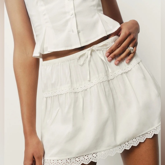 Valetta Two Piece - Picture 2 of 3